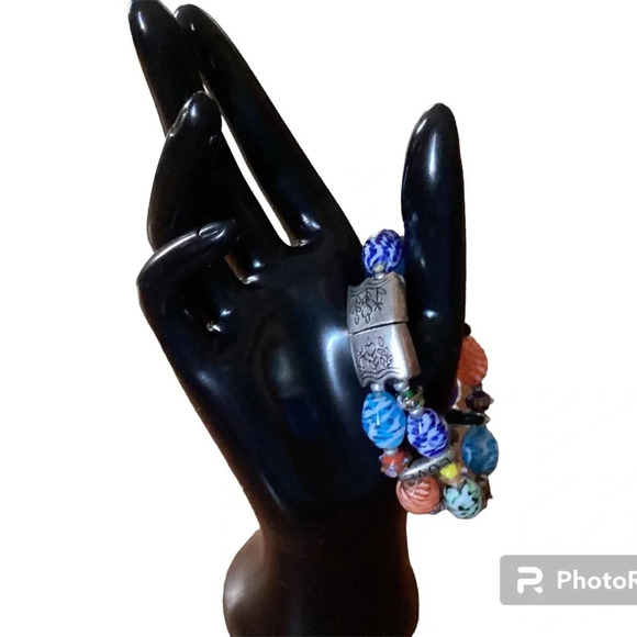 Bracelet multi color glass beads silver tone magnetic clasp - Picture 1 of 7